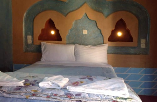 Souk Lakhmis Dades House | kasbah ifri