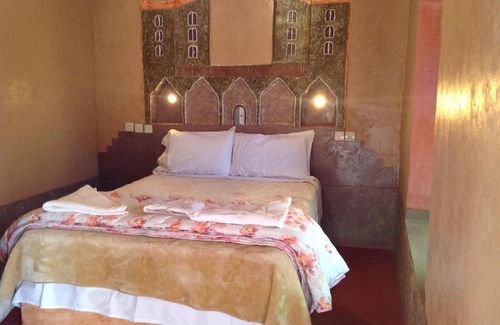 Souk Lakhmis Dades House | kasbah ifri