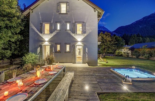 Les Tines Ski Chalet | Stunning family chalet with jacuzzi close to ski lifts