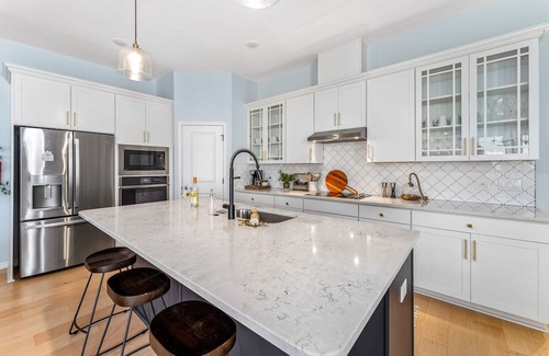 DeBary House | Modern 3BR Retreat - 30 Days, Pool & Chic Decor