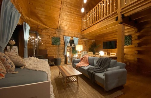 Higashiizu House | A log house with a cute southern French interior / Kamo-gun Shizuoka
