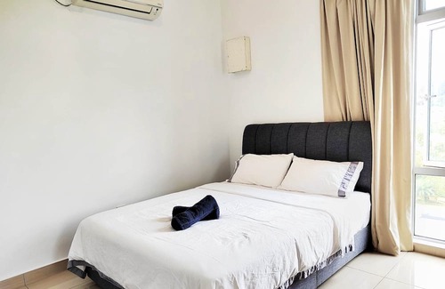 Tebrau Condo | Simple-4pax-Mount Austin-Ikea/Jusco/Golf/Netflix/Lvl 10