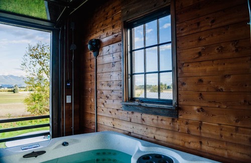 Kalispell House | Beautiful Ranch Estate with Glacier views - Sleeps up to 33
