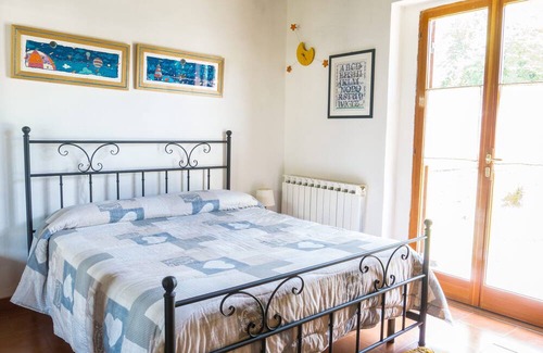 Castelraimondo Villa | Manor villa surrounded by greenery