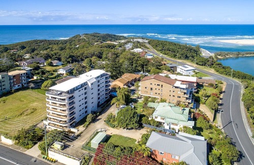 Nambucca Heads Apartment | Stunning views from your large 3-bedroom apartment
