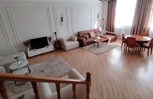 Kentron House | Charming 3-bedroom house with AC, fitness room in nice Yerevan