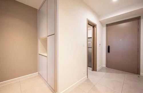 Bouvet Island Apartment | Heart of Saigon: 3BR4bed Chic Apt, Free Pool