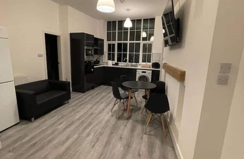 Offerton Apartment | Stylish modern 2 bedroom flat 6B
