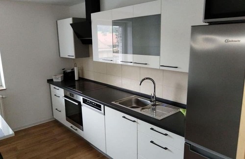 Ebersbach Apartment | Ferienwohnung Ebersbach - Holiday apartment with balcony