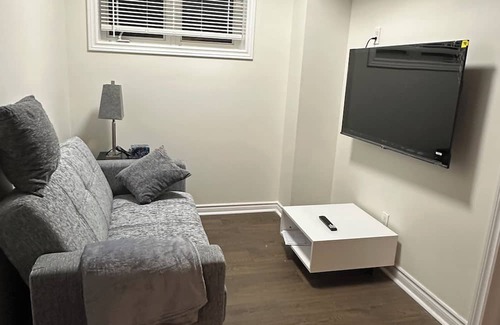 Ajax Apartment | Private 2-BD, 1 Bath, with 1 packing Close to Hwy 401/407/412 with all you need