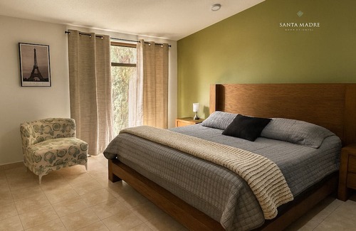 San Luis Potosi Bed & Breakfast | Enchanting bed & breakfast with AC in San Luis Potosí