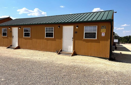 Big Spring Cabin | Cabin with kitchen, 1 room, 2 beds, 1 bath, Shower