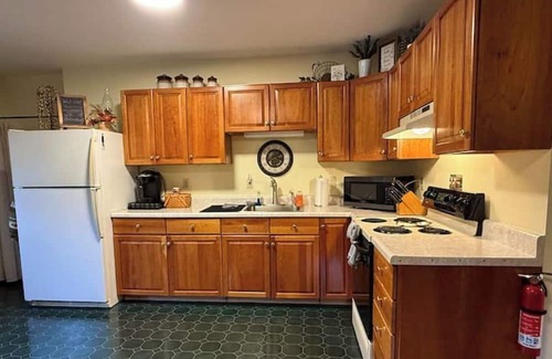 Lock Haven Apartment | Enjoy the Bear Den Guest House's amazing views