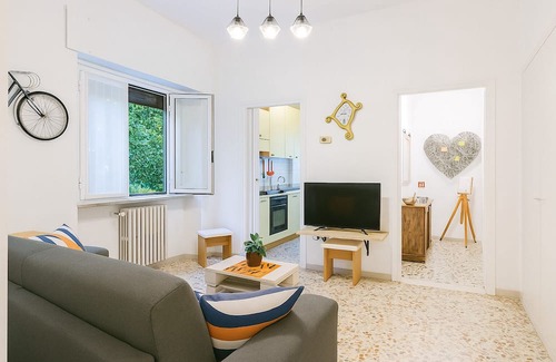 Varedo Apartment | Cozy one-bedroom apartment with small terrace, between tranquility and strategic connections