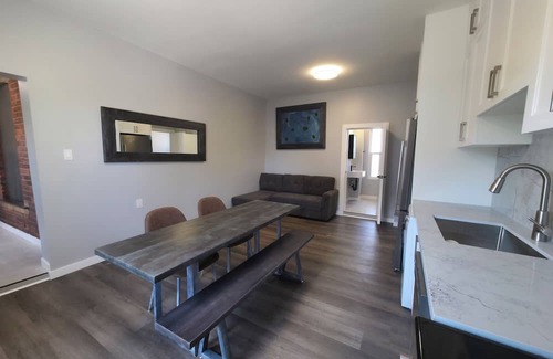 Orillia Apartment | Home away from home in Orillia