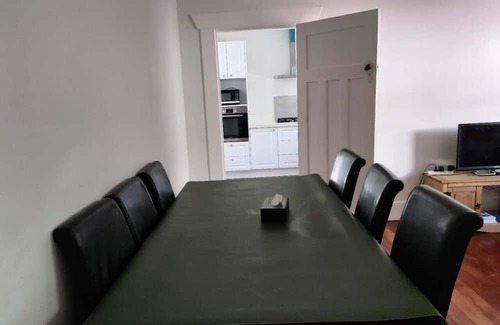 Epsom House | 5 Bedroom House, 7 Rangiatea Road, Epsom, Auckland