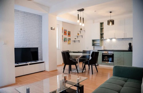 Ohrid Apartment | Charming 1-bedroom apartment in lovely Ohrid with AC/Neer Lake