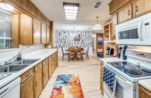 Mineola House | Family Getaway on 4 Acres in Mineola!