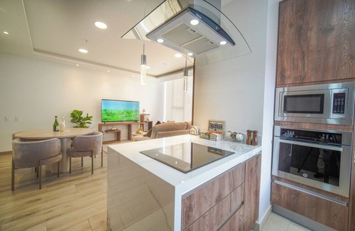 La Carolina Apartment | Modern apartment with balcony