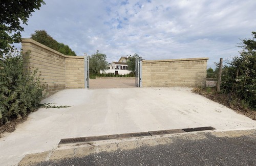 Tragliatella Apartment | Diana studio apartment, fully equipped, in a relaxing corner of greenery