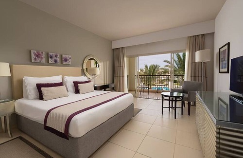 Marsa Matruh Hotel | Stylish Room Experience Near Almaza Bay Perfect for Family Fun - Free Breakfast
