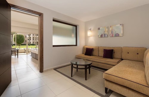 Marsa Matruh Hotel | Spacious Room for Family/Friends - Free Breakfast and with Swimming Pool
