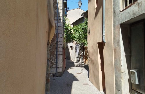 Castellane Apartment | Apartment '3rd Floor' with Wi-Fi