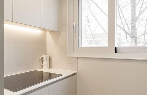 Gangnam Apartment | 강남 프리미엄 아파트 4베드룸 풀옵션 고급스러운