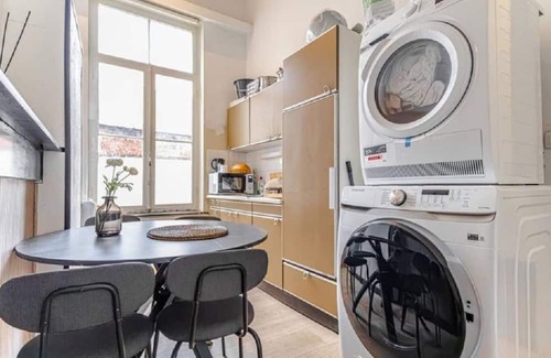 Ghent City Centre Apartment | Stylish Room w/View @Vibrant Ghent, Breezy Balcony