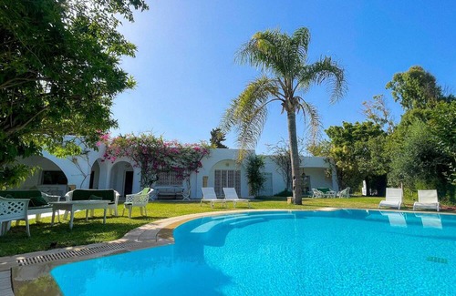 Mrezga Villa | Residence Jannet: Oasis pour 16 en bord de mer