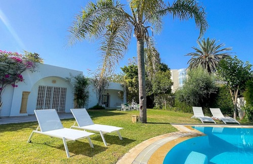 Mrezga Villa | Residence Jannet: Oasis pour 16 en bord de mer
