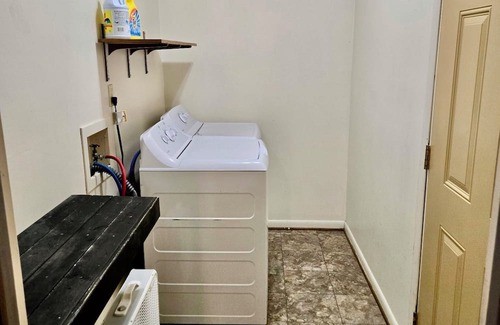 Enterprise House | Charming, recently renovated 3 BR house in a quiet neighborhood in Enterprise!