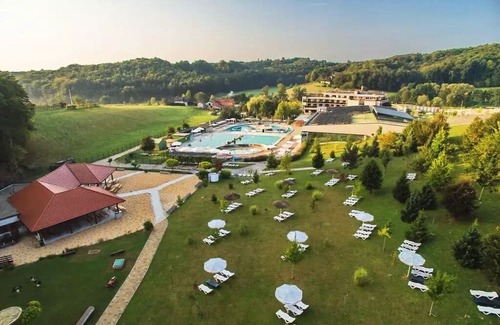 Ljutomer House | Glamping Villa medium - 50m² - 2 bedrooms - sleeps 4