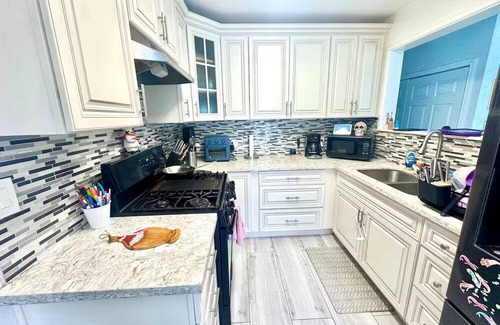 Gardena House | Urban Oasis 15 min from it all