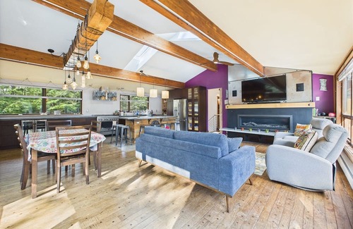 West Juneau House | Juneau’s Ultimate Gathering Place 7BR, Ocean Views