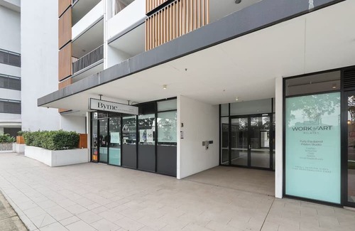 Gordon Apartment | Bright & Stylish 2-Bedroom Escape in Gordon