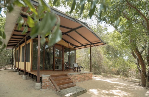 Pahala Maragahawewa RV Rental | Wilds Wilpattu-Closed Place to National Park