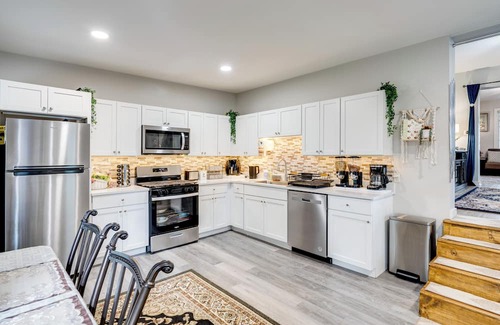 Elgin House | 1 Mi to Dtwn Elgin: Dutch Colonial w/Lovely Patio