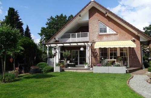 Kirchwerder Apartment | Vacation apartment for 3 people with balcony
