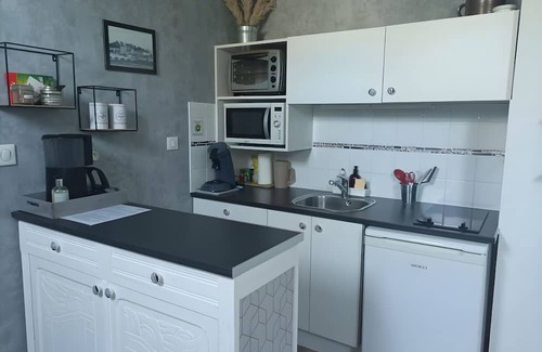 Saint-Georges-sur-Cher Apartment | Gîte La Voilerie, private jacuzzi & pool & cabin bed