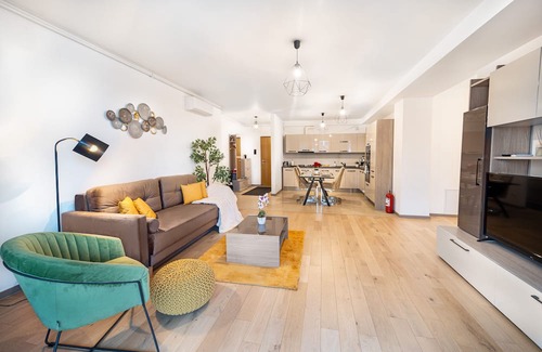 Timisoara Apartment | Garden side Emma accommodation in Monarh Tower