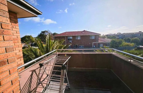 Keysborough House | 6 BR 3 BATH large mansion, 3 king beds, 4 queen beds, 5-star supreme enjoyment