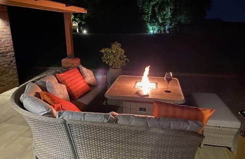 Ormskirk House | Luxury Countryside Retreat in Lancashire. Sleeps 7