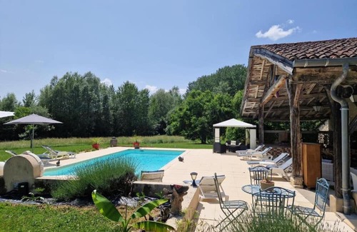 Lavergne Villa | Villa 'Domaine Cassin 47 - Lavergne' with private pool, private terrace and Wi-Fi