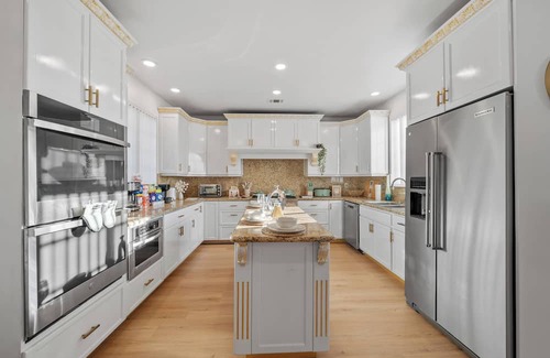 Rancho San Diego House | 4BR/2Bth, Pool, View, 4 Parking, King Bed, Big Yard