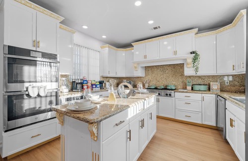 Rancho San Diego House | 4BR/2Bth, Pool, View, 4 Parking, King Bed, Big Yard