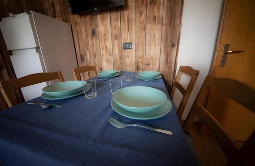 Almazzago Apartment | Apartment 'Ride Home 1' with Mountain View, Shared Garden and Wi-Fi