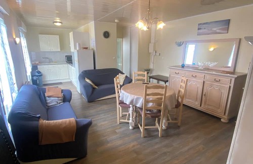 Saint-Amand-les-Eaux Apartment | T2 ground floor apartment 2.5kms from town center and casino