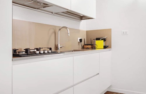 Raffa Apartment | Apartment 'Castello A Raffa' with Mountain View, Wi-Fi and Air Conditioning