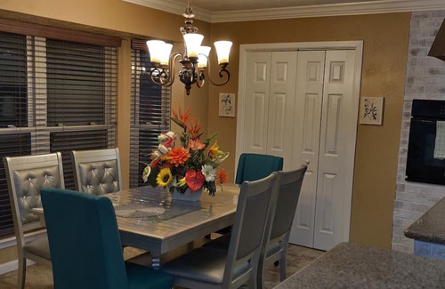 Beaumont House | Charming 3-bedroom house in wonderful Beaumont with AC